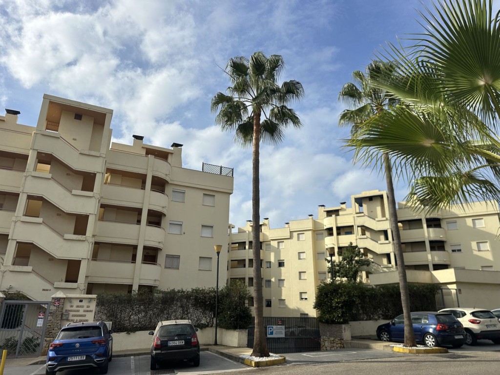 2 Bed, 1 Bath, ApartmentFor Sale, Calahonda, Malaga 2 Bed, 1 Bath, ApartmentFor Sale, Calahonda, Malaga