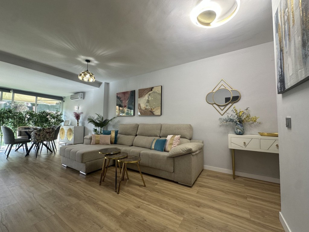 2 Bed, 1 Bath, ApartmentFor Sale, Calahonda, Malaga 2 Bed, 1 Bath, ApartmentFor Sale, Calahonda, Malaga