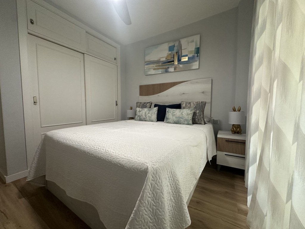 2 Bed, 1 Bath, ApartmentFor Sale, Calahonda, Malaga 2 Bed, 1 Bath, ApartmentFor Sale, Calahonda, Malaga