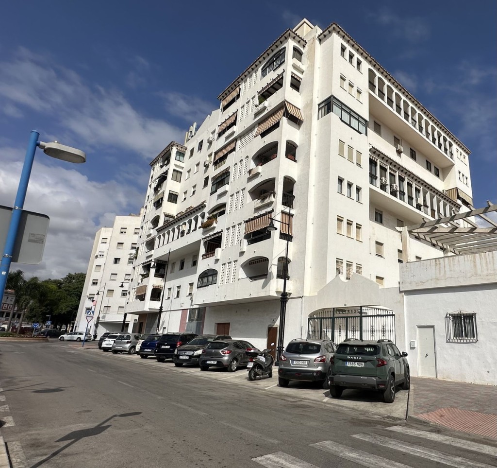 3 Bed, 2 Bath, ApartmentFor Sale, Fuengirola, Malaga 3 Bed, 2 Bath, ApartmentFor Sale, Fuengirola, Malaga