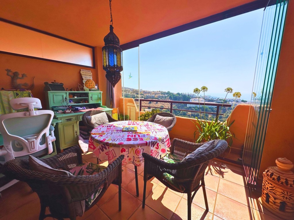 2 Bed, 2 Bath, ApartmentFor Sale, Calahonda, Malaga