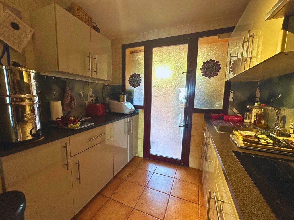 2 Bed, 2 Bath, ApartmentFor Sale, Calahonda, Malaga 2 Bed, 2 Bath, ApartmentFor Sale, Calahonda, Malaga