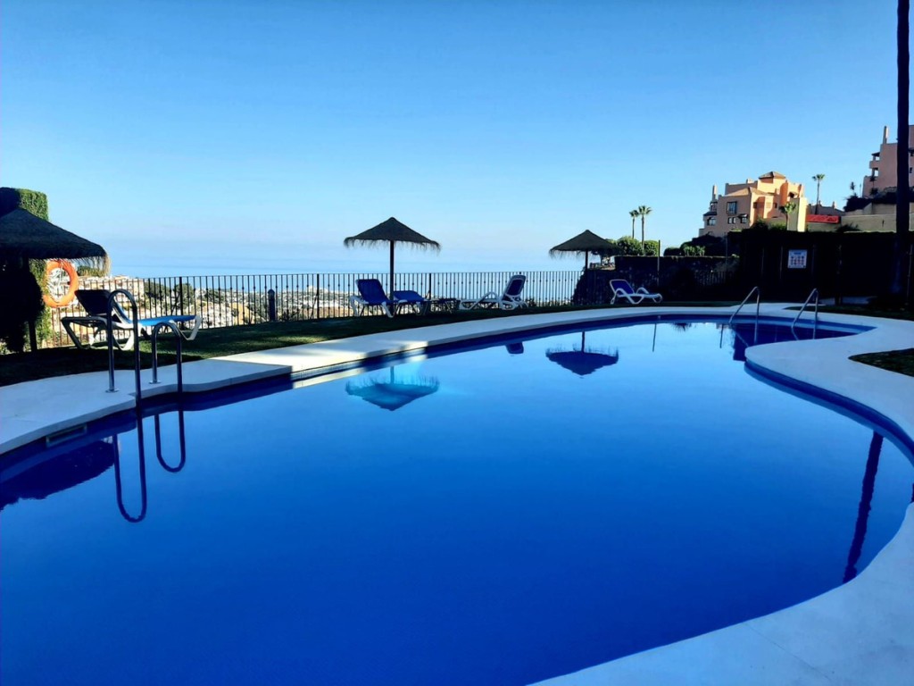 2 Bed, 2 Bath, ApartmentFor Sale, Calahonda, Malaga 2 Bed, 2 Bath, ApartmentFor Sale, Calahonda, Malaga