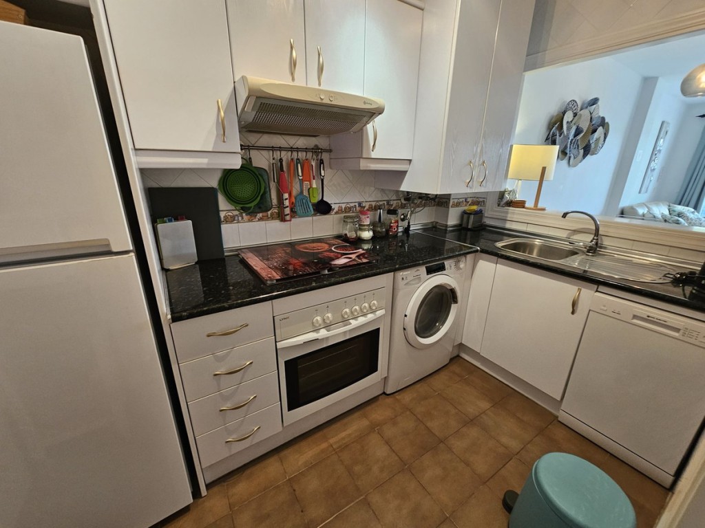 2 Bed, 2 Bath, ApartmentFor Sale, Calahonda, Malaga 2 Bed, 2 Bath, ApartmentFor Sale, Calahonda, Malaga
