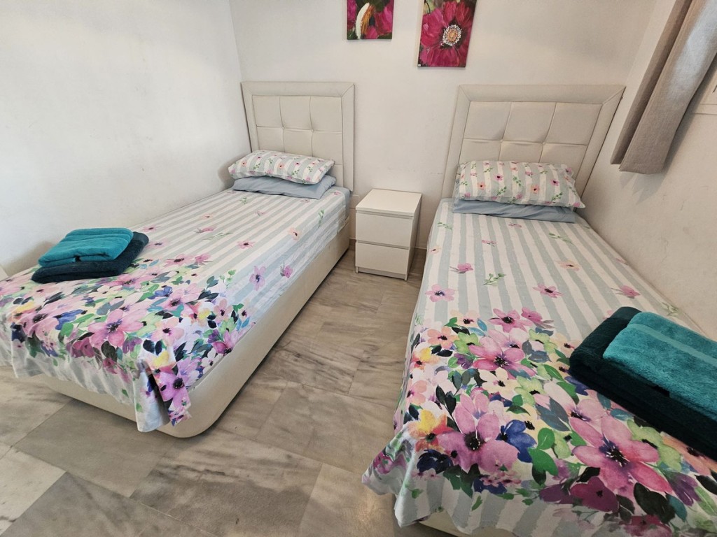 2 Bed, 2 Bath, ApartmentFor Sale, Calahonda, Malaga 2 Bed, 2 Bath, ApartmentFor Sale, Calahonda, Malaga