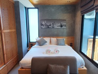 1 Bed, 1 Bath, ApartmentFor Sale, Phuket, NaiHarn, South