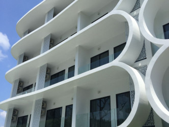 1 Bed, 1 Bath, ApartmentFor Sale, Phuket, NaiHarn, South