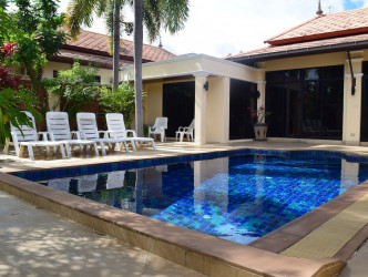 4 Bed, 3 Bath, HouseFor Sale, Phuket, NaiHarn, South 4 Bed, 3 Bath, HouseFor Sale, Phuket, NaiHarn, South