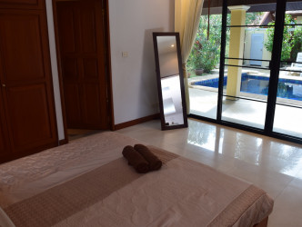 4 Bed, 3 Bath, HouseFor Sale, Phuket, NaiHarn, South 4 Bed, 3 Bath, HouseFor Sale, Phuket, NaiHarn, South