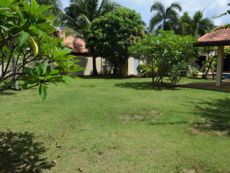 4 Bed, 3 Bath, HouseFor Sale, Phuket, NaiHarn, South 4 Bed, 3 Bath, HouseFor Sale, Phuket, NaiHarn, South