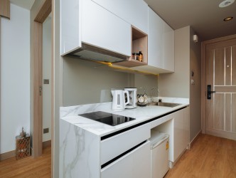 1 Bed, 1 Bath, ApartmentFor Sale, Phuket, Karon, SouthWest