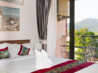 1 Bed, 1 Bath, ApartmentFor Sale, Phuket, NaiHarn, South