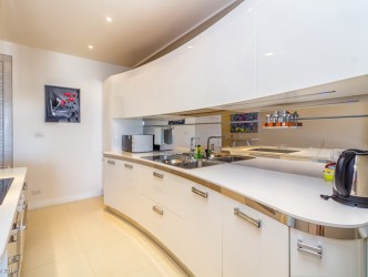 2 Bed, 2 Bath, ApartmentFor Sale, 266/2 Patak Road, T. Karon, A. Muang, Phuket, Thaila, Phuket, Karon, SouthWest