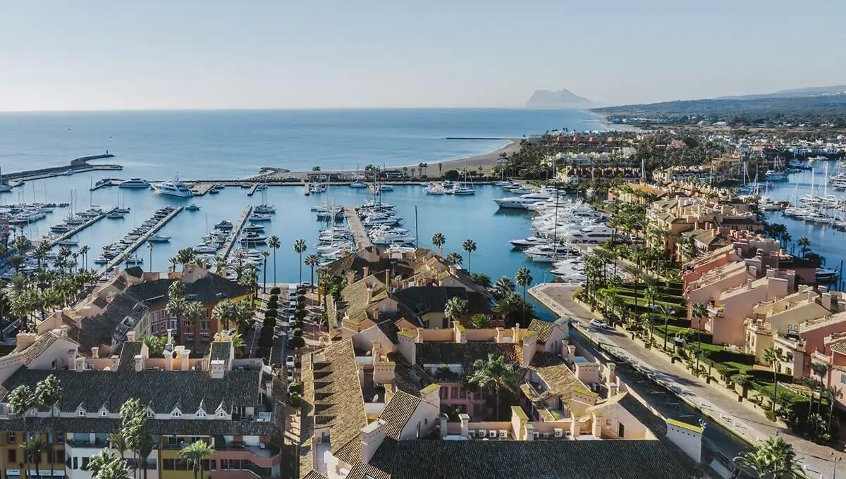 5 Bed, 4 Bath, HouseFor Sale, Sotogrande, Malaga