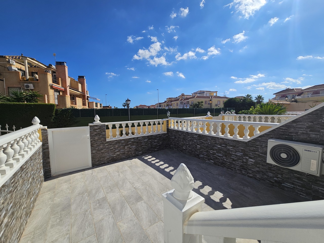 2 Bed, 2 Bath, HouseFor Sale, La Zenia, Alicante