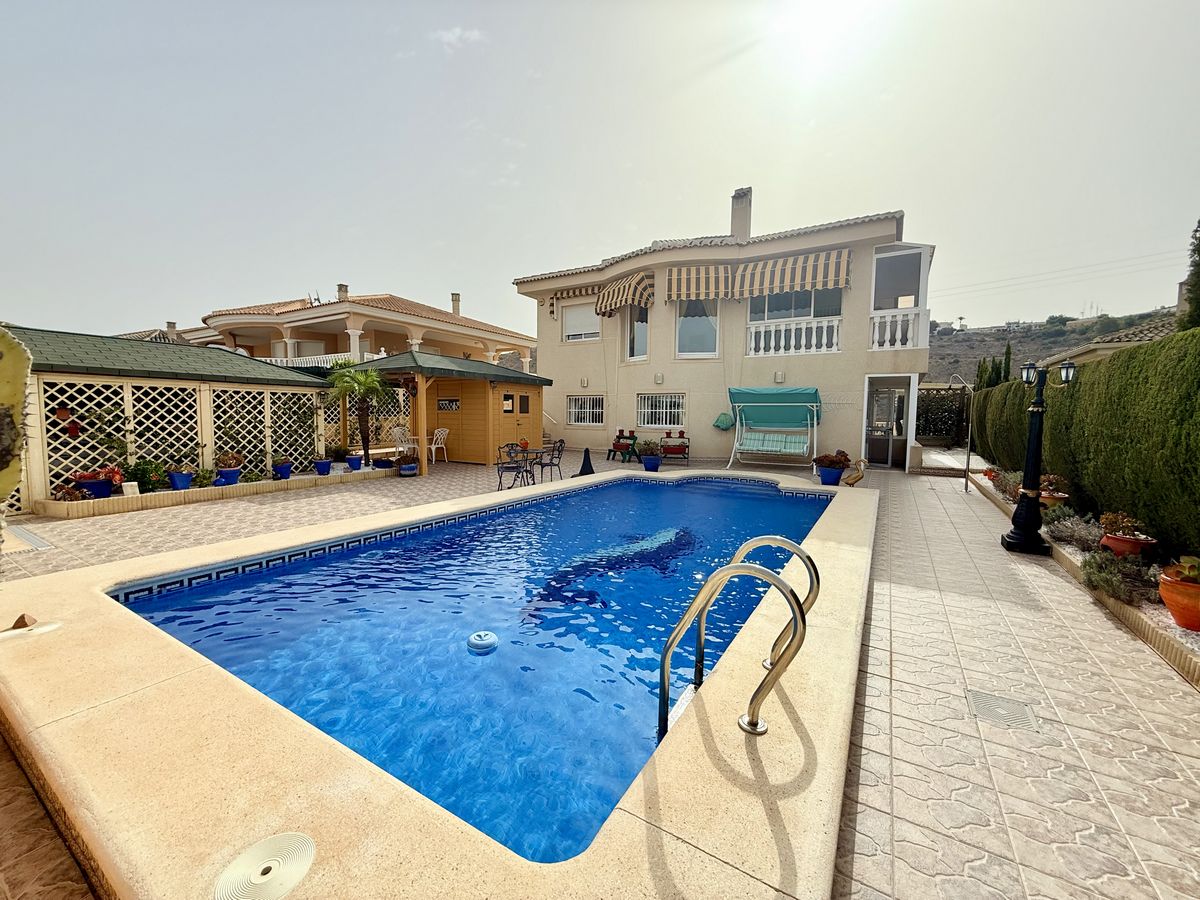4 Bed, 2 Bath, HouseFor Sale, Benimar, Alicante