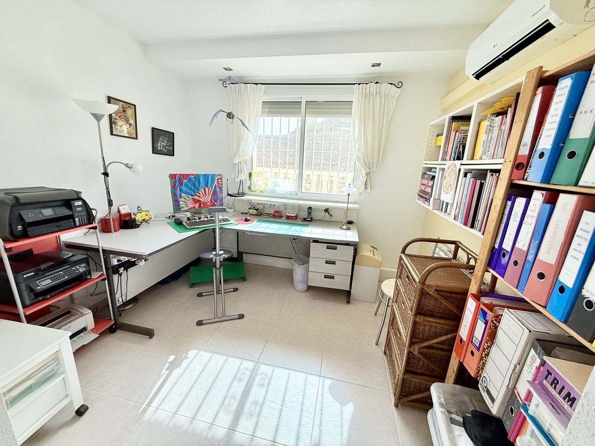 4 Bed, 2 Bath, HouseFor Sale, Benimar, Alicante