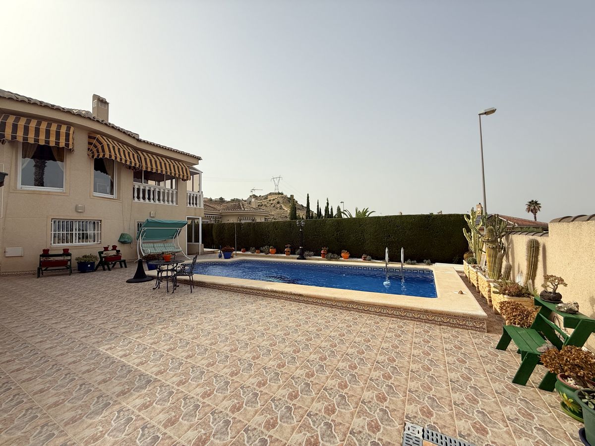 4 Bed, 2 Bath, HouseFor Sale, Benimar, Alicante
