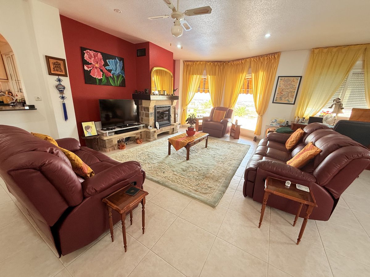 4 Bed, 2 Bath, HouseFor Sale, Benimar, Alicante