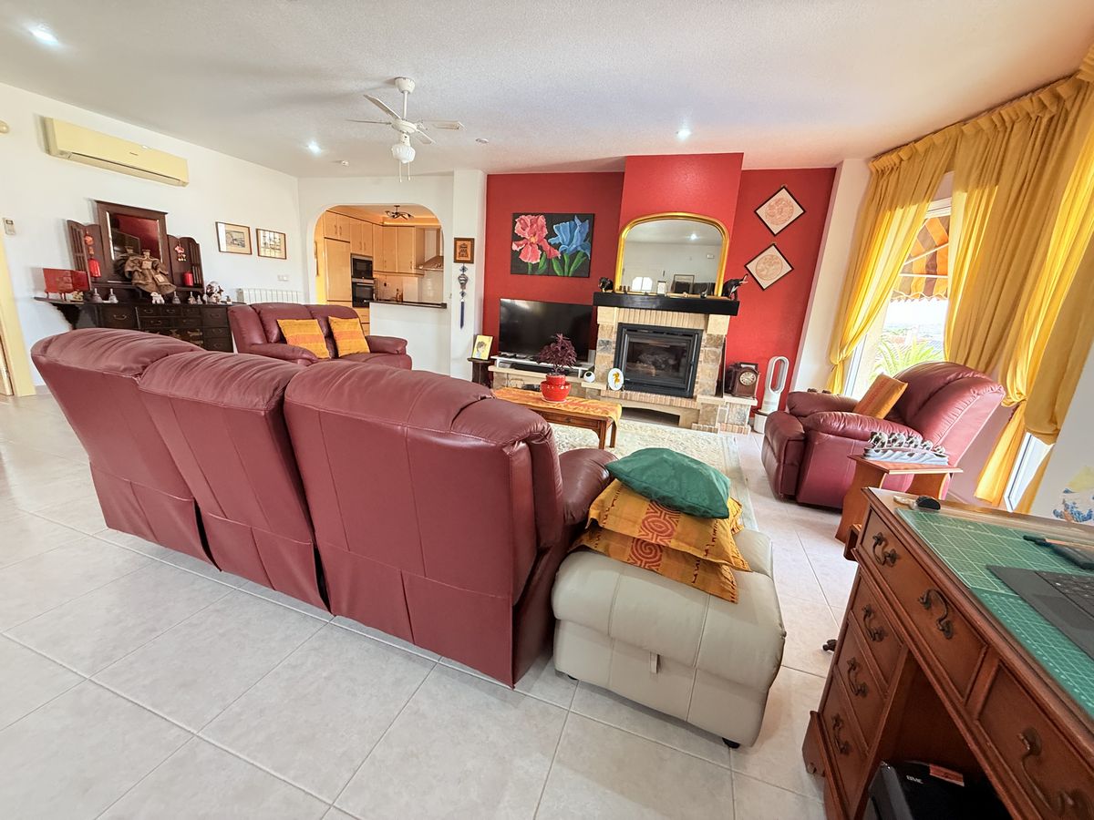 4 Bed, 2 Bath, HouseFor Sale, Benimar, Alicante