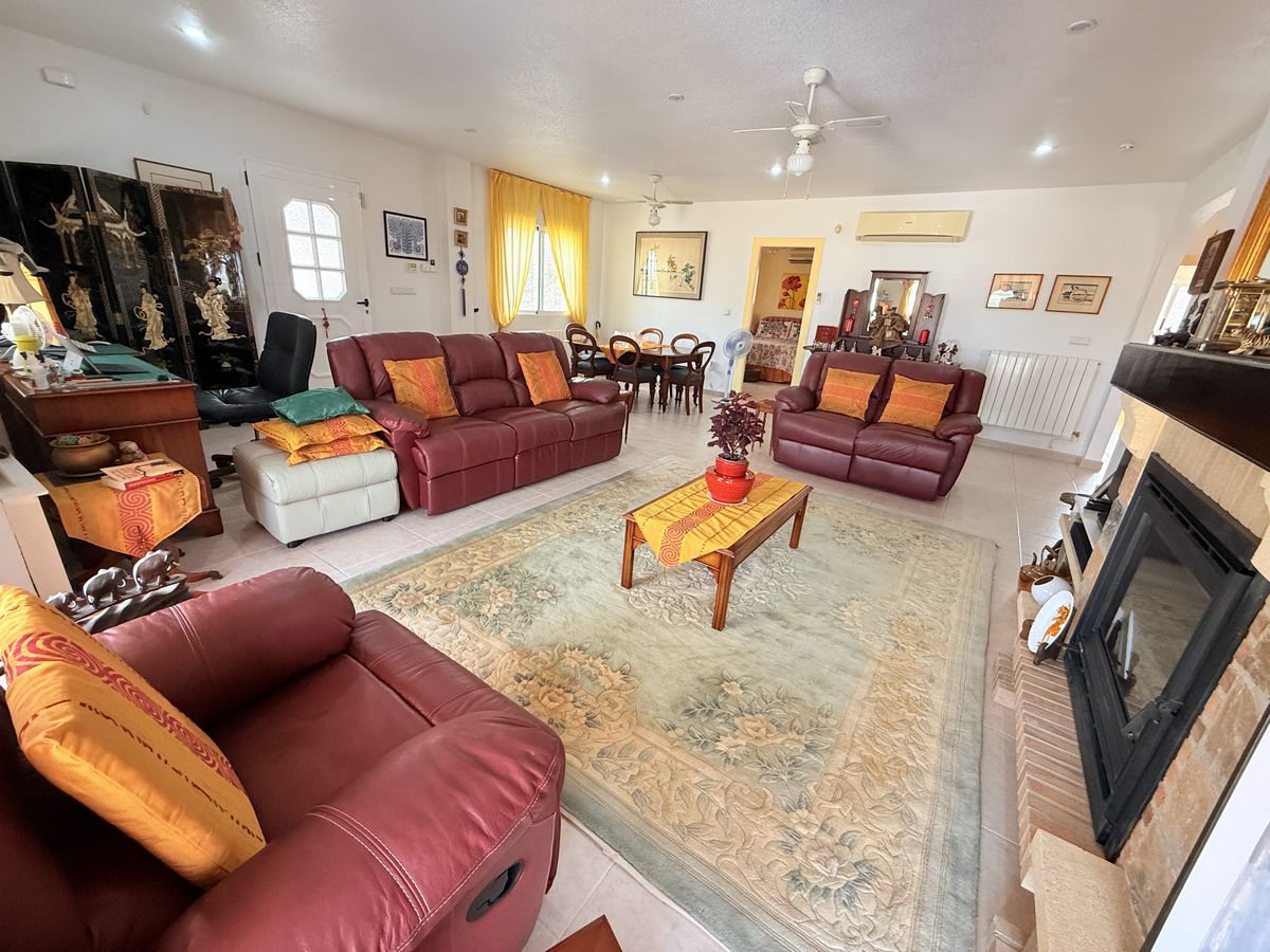 4 Bed, 2 Bath, HouseFor Sale, Benimar, Alicante