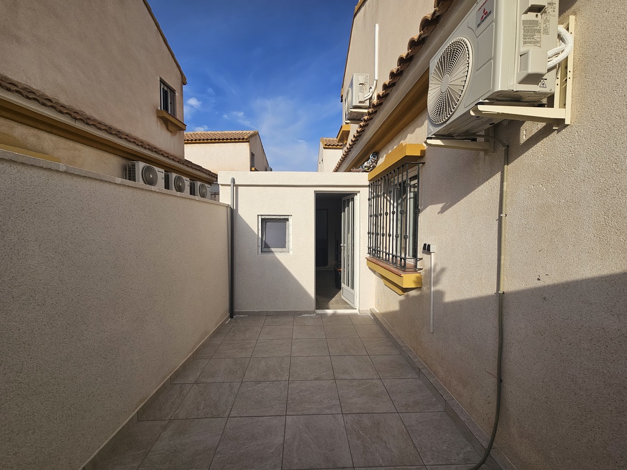 3 Bed, 2 Bath, HouseFor Sale, La Zenia, Alicante