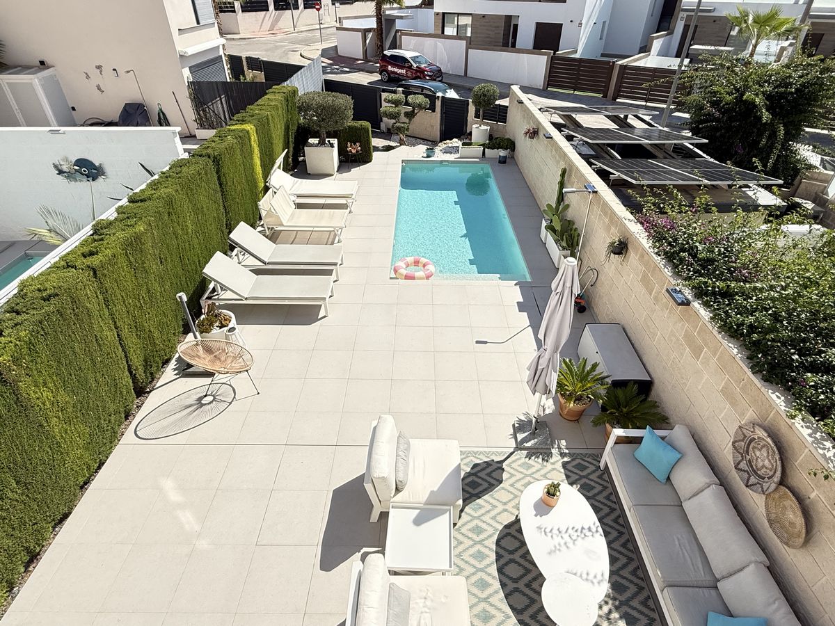 2 Bed, 2 Bath, HouseFor Sale, Benijofar, Alicante