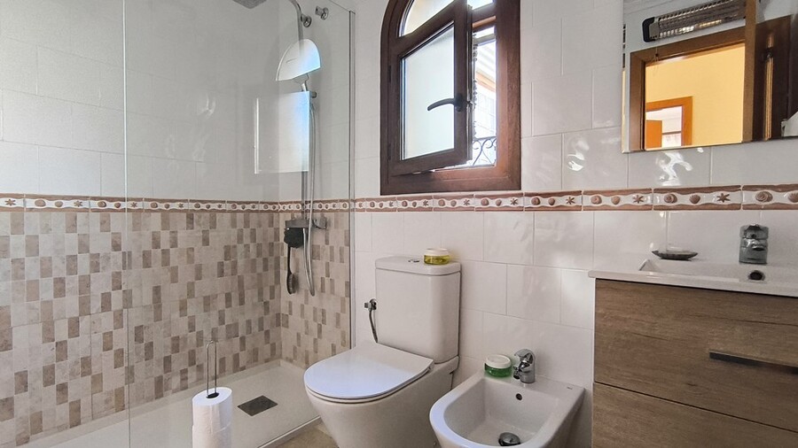 3 Bed, 2 Bath, HouseFor Sale, Algorfa, Alicante