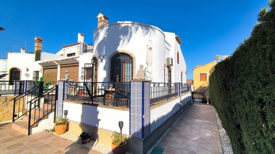 3 Bed, 2 Bath, HouseFor Sale, Algorfa, Alicante