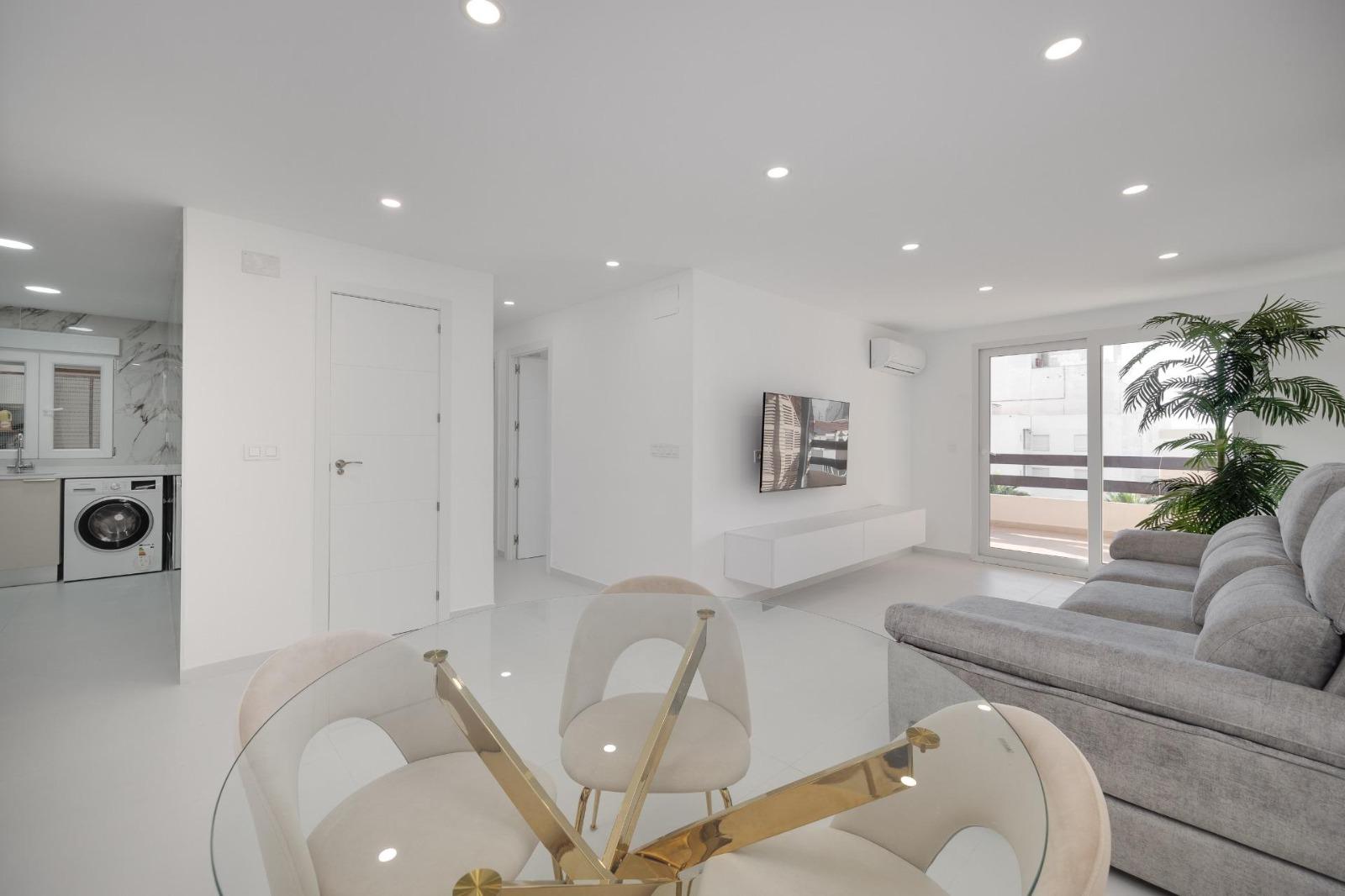 3 Bed, 2 Bath, ApartmentFor Sale, Torrevieja, Alicante