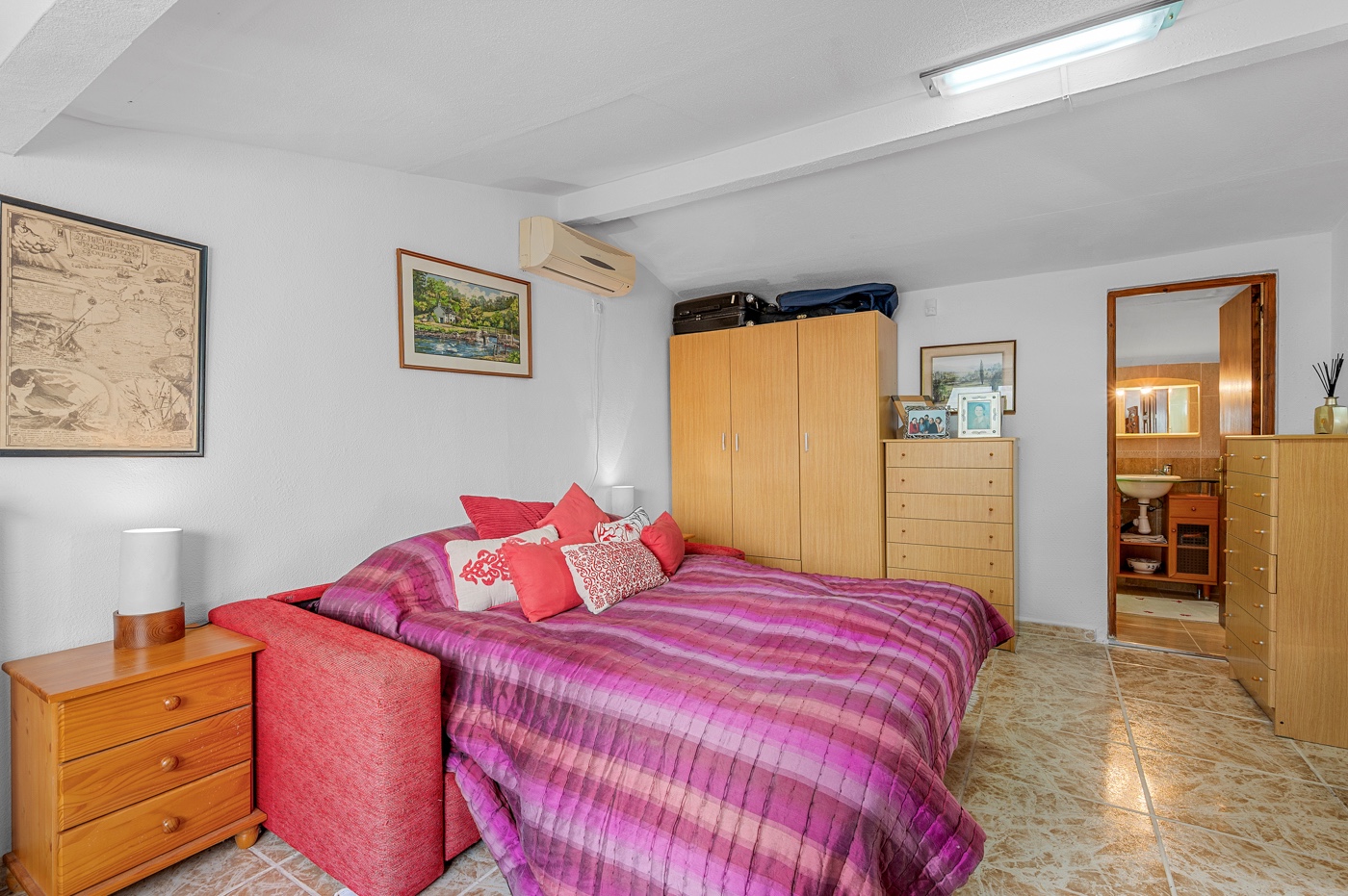 6 Bed, 4 Bath, HouseFor Sale, Elche/elx, Alicante