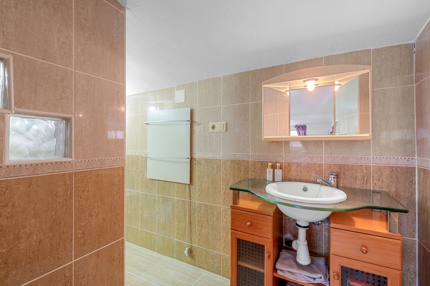 6 Bed, 4 Bath, HouseFor Sale, Elche/elx, Alicante