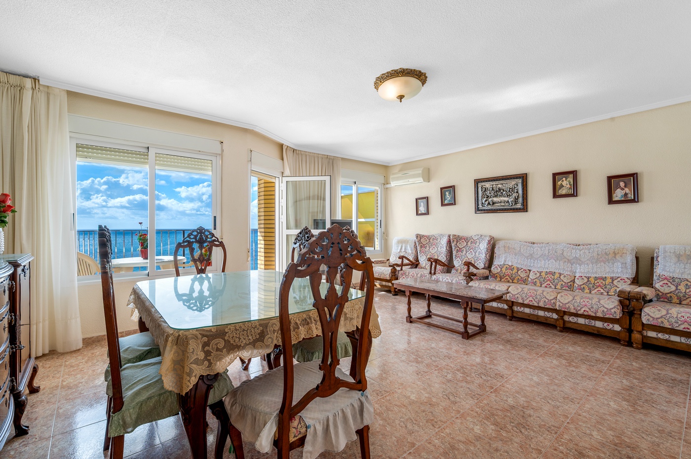 3 Bed, 2 Bath, ApartmentFor Sale, Torrevieja, Alicante