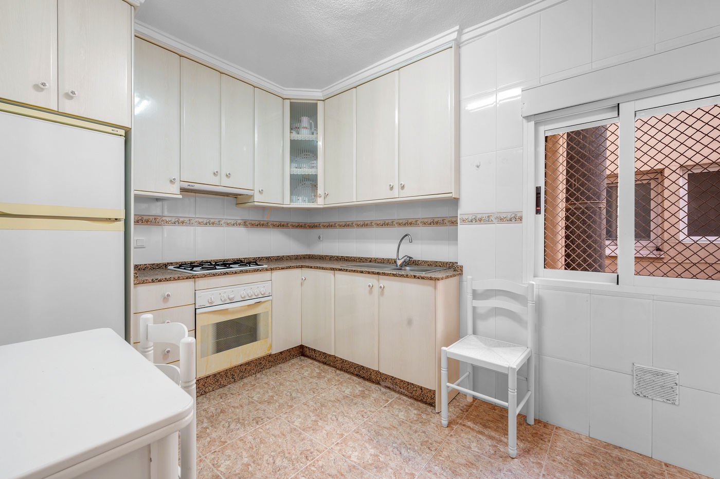 3 Bed, 2 Bath, ApartmentFor Sale, Torrevieja, Alicante