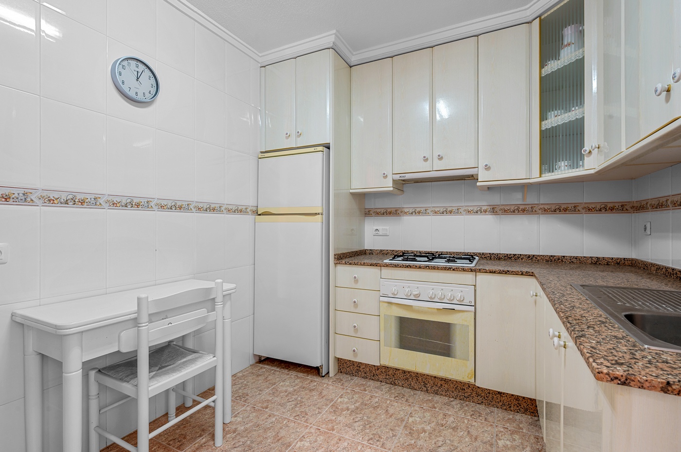 3 Bed, 2 Bath, ApartmentFor Sale, Torrevieja, Alicante