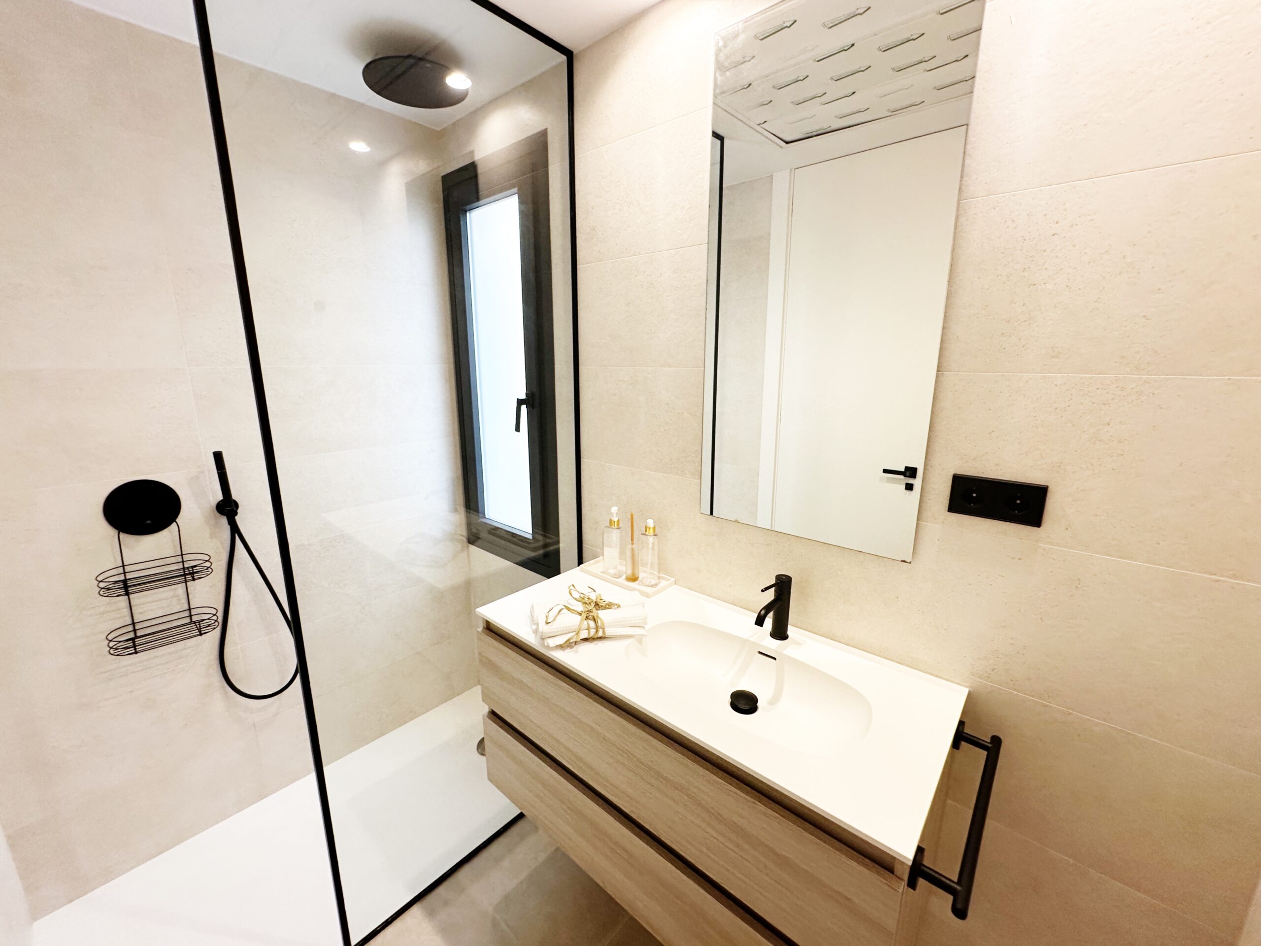 3 Bed, 3 Bath, HouseFor Sale, Santa Rosalia Lake And Life Resort, Murcia