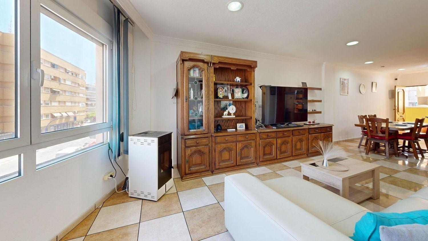 2 Bed, 1 Bath, ApartmentFor Sale, Torrevieja, Alicante