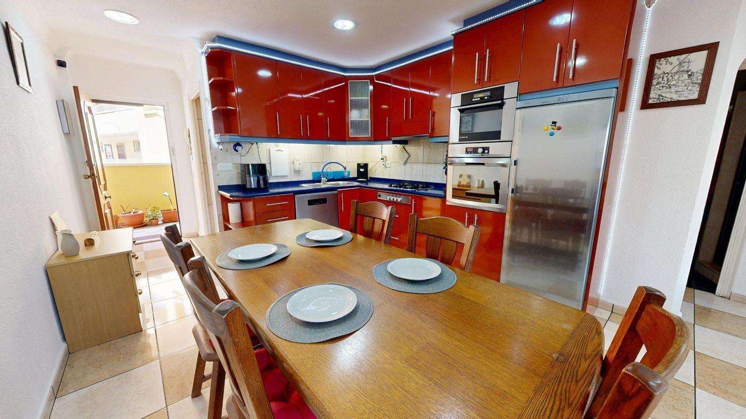 2 Bed, 1 Bath, ApartmentFor Sale, Torrevieja, Alicante