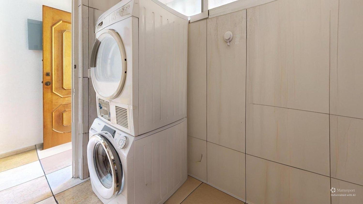 2 Bed, 1 Bath, ApartmentFor Sale, Torrevieja, Alicante