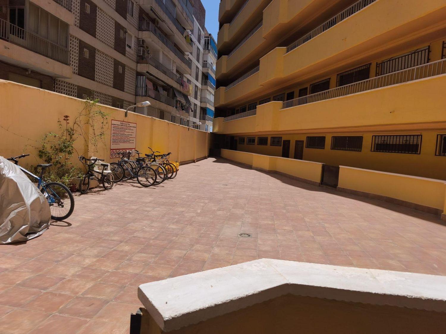 2 Bed, 1 Bath, ApartmentFor Sale, Torrevieja, Alicante