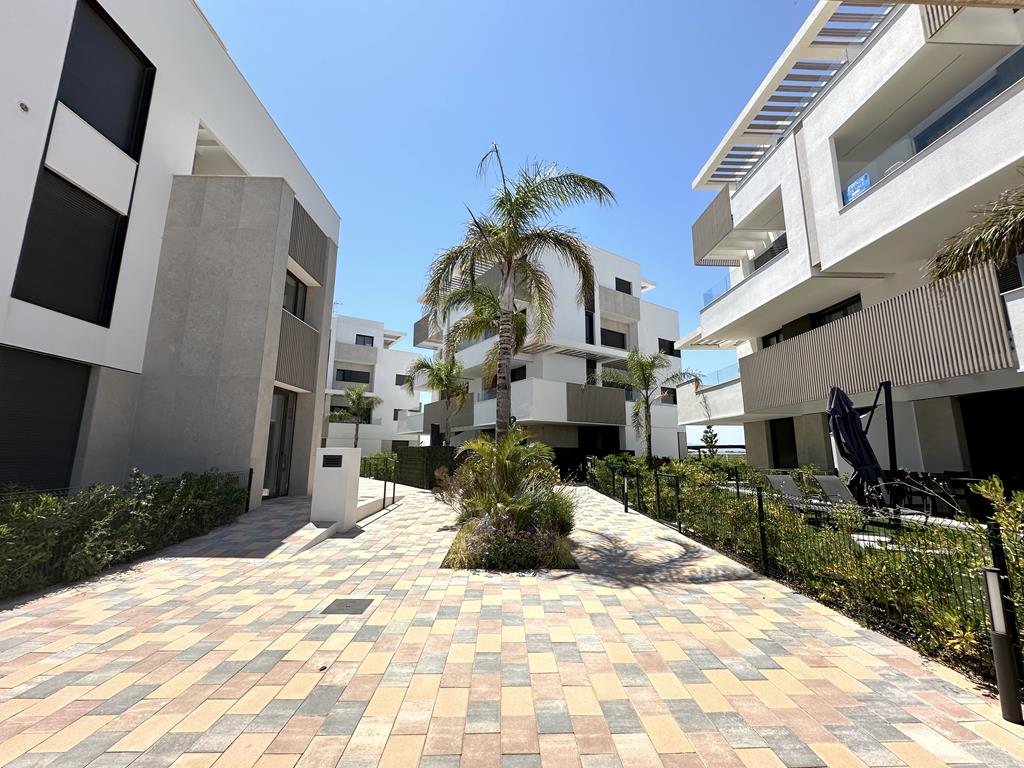 2 Bed, 2 Bath, ApartmentFor Sale, Santa Rosalia Lake And Life Resort, Murcia