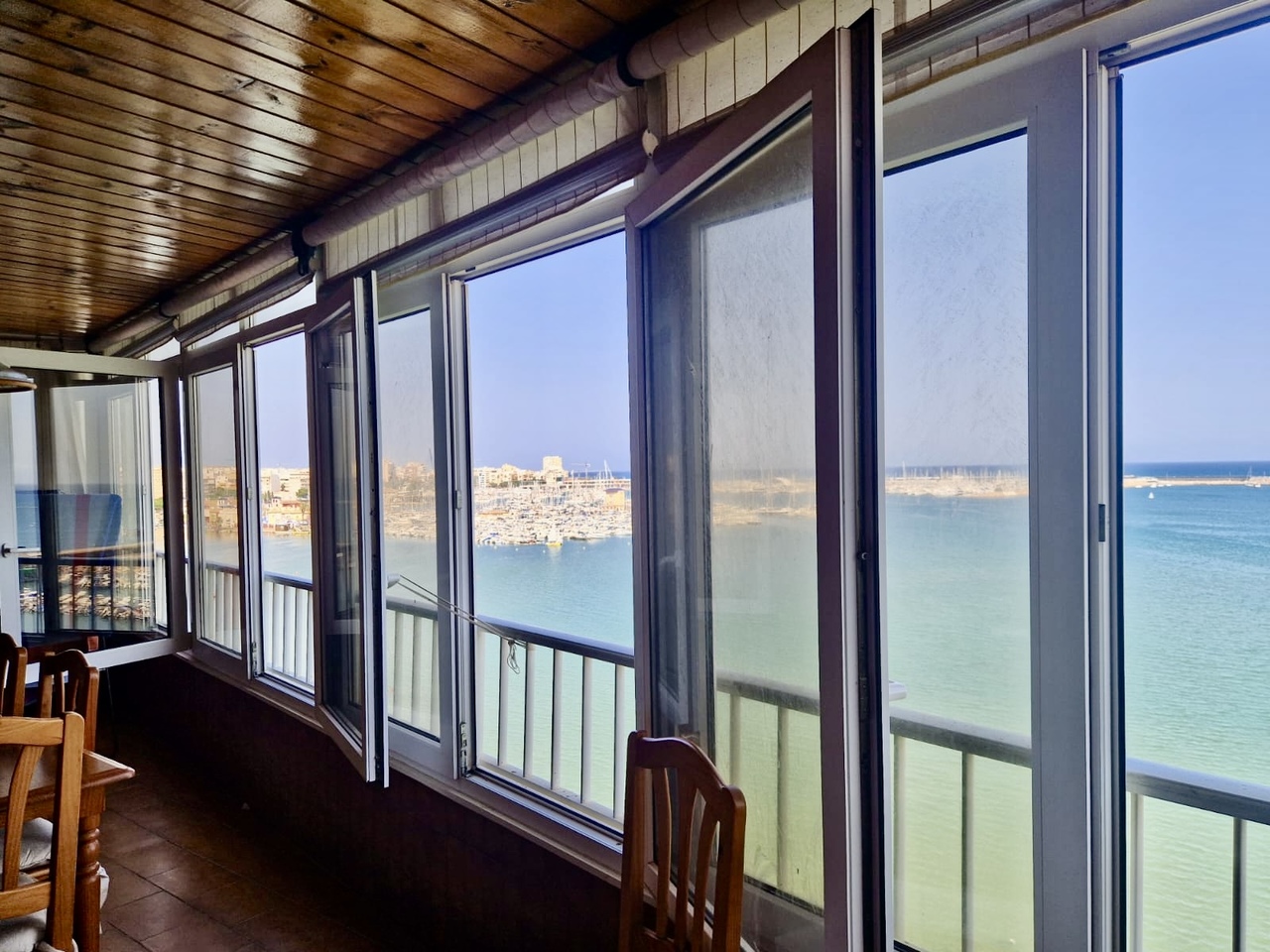 3 Bed, 2 Bath, ApartmentFor Sale, Torrevieja, Alicante