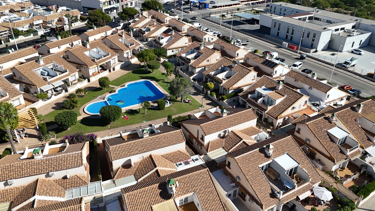 3 Bed, 2 Bath, HouseFor Sale, La Zenia, Alicante