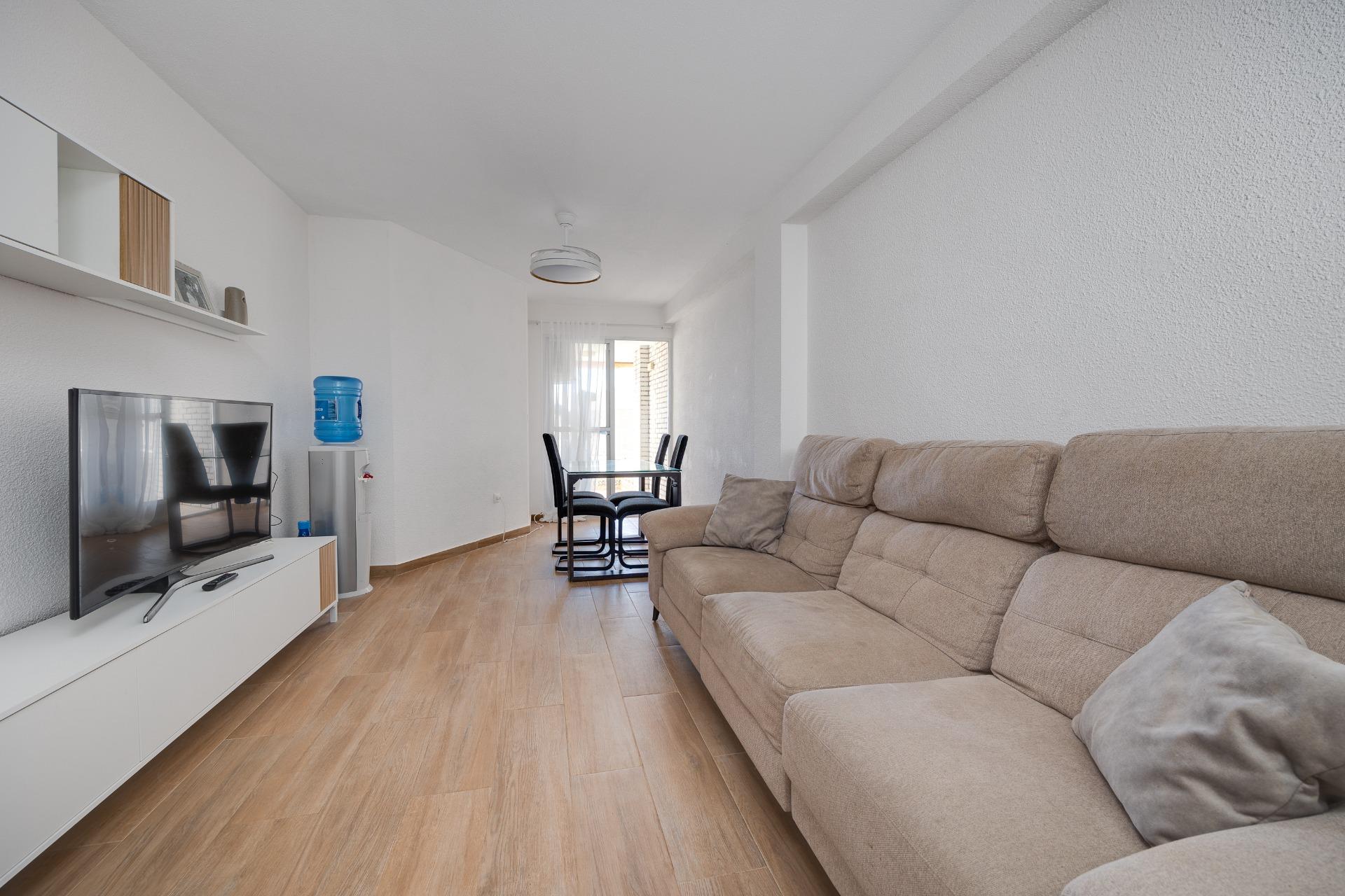 2 Bed, 1 Bath, ApartmentFor Sale, Torrevieja, Alicante