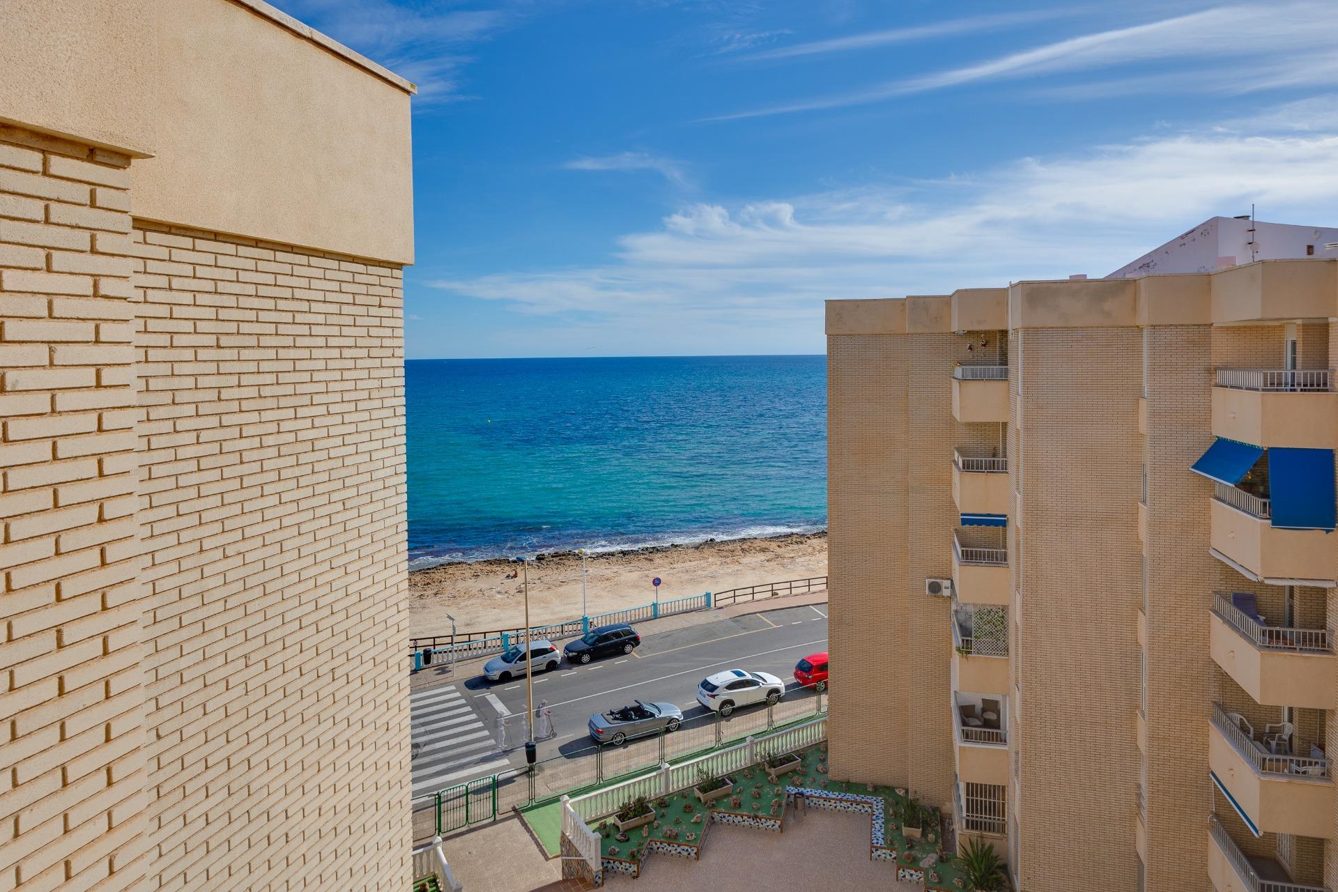 2 Bed, 1 Bath, ApartmentFor Sale, Torrevieja, Alicante