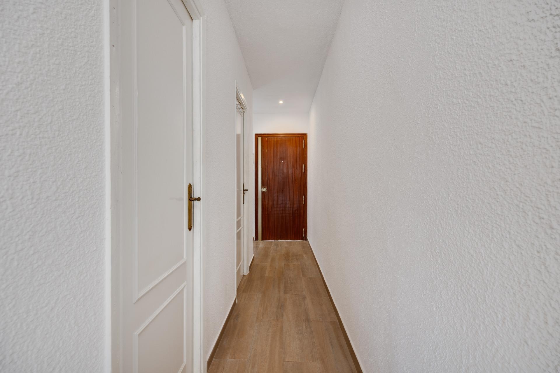 2 Bed, 1 Bath, ApartmentFor Sale, Torrevieja, Alicante