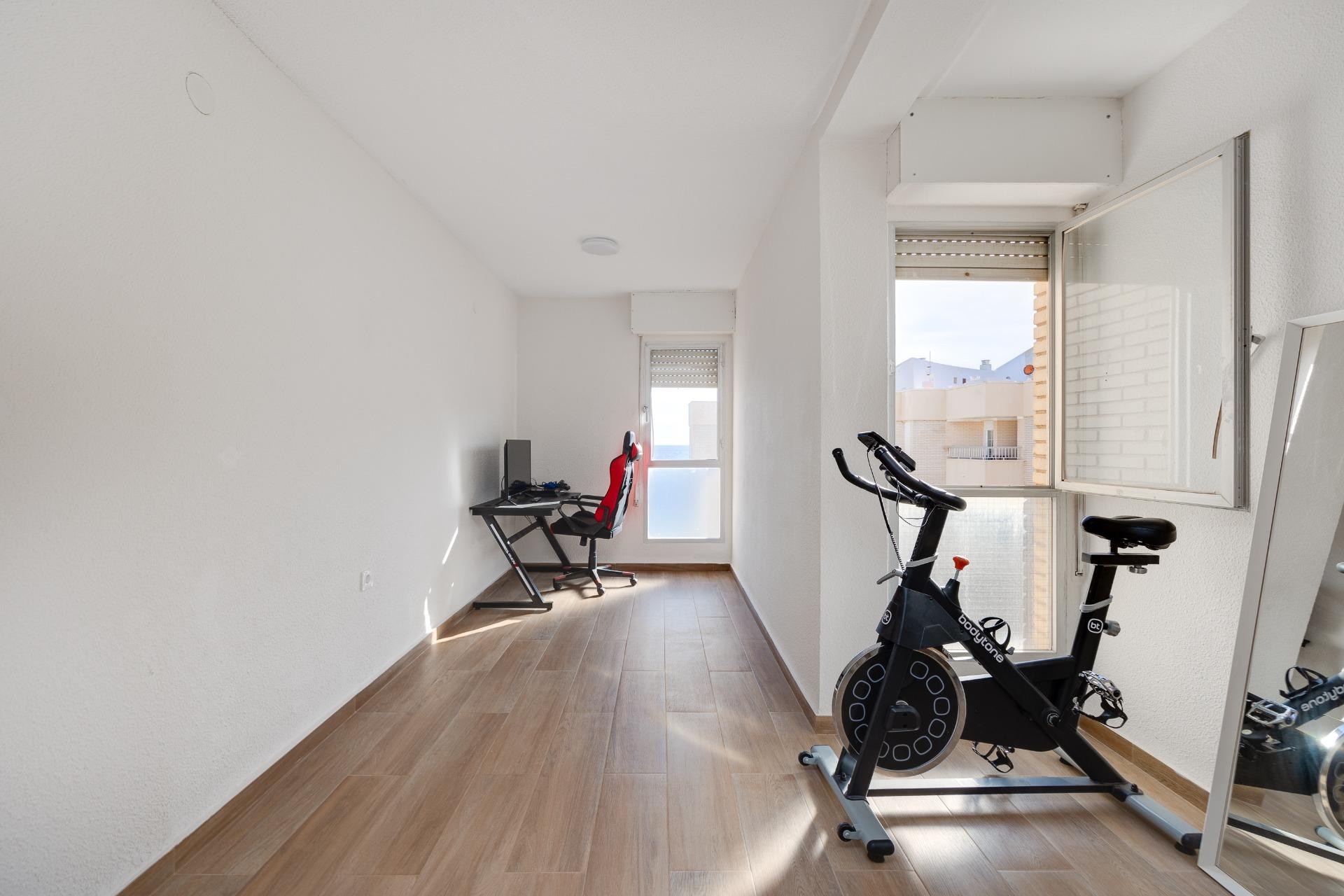 2 Bed, 1 Bath, ApartmentFor Sale, Torrevieja, Alicante