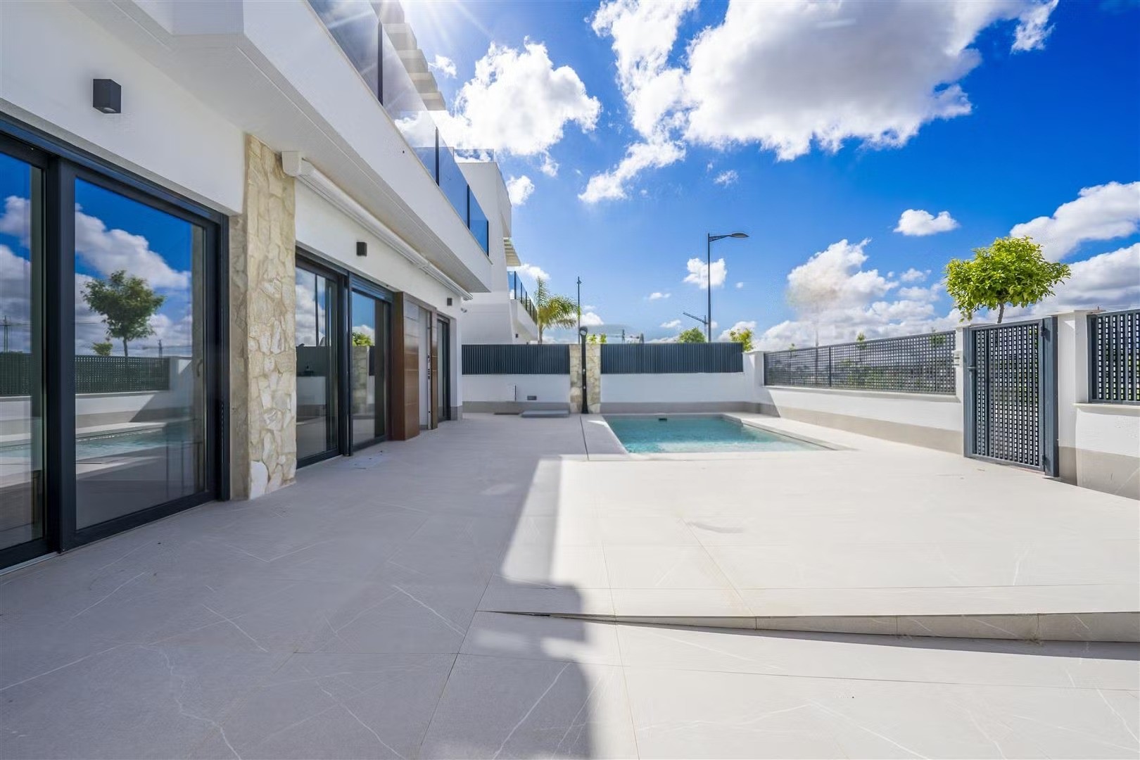 3 Bed, 3 Bath, HouseFor Sale, Santa Rosalia Lake And Life Resort, Murcia