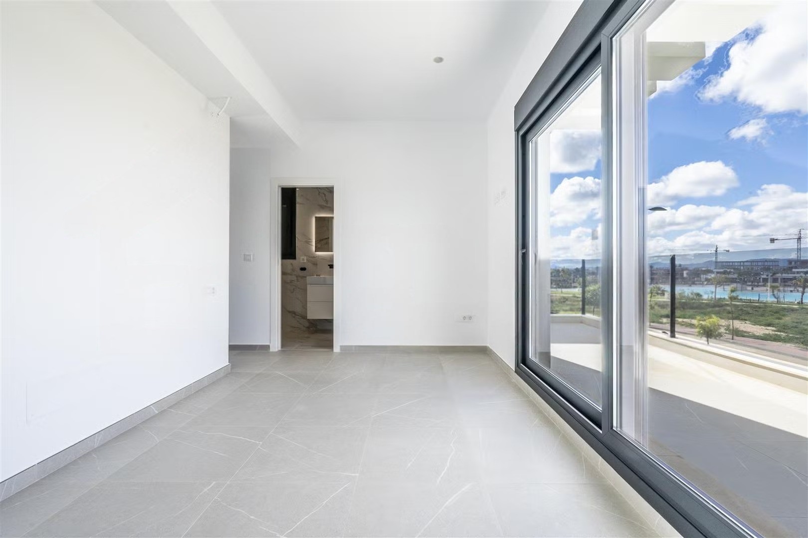 3 Bed, 3 Bath, HouseFor Sale, Santa Rosalia Lake And Life Resort, Murcia