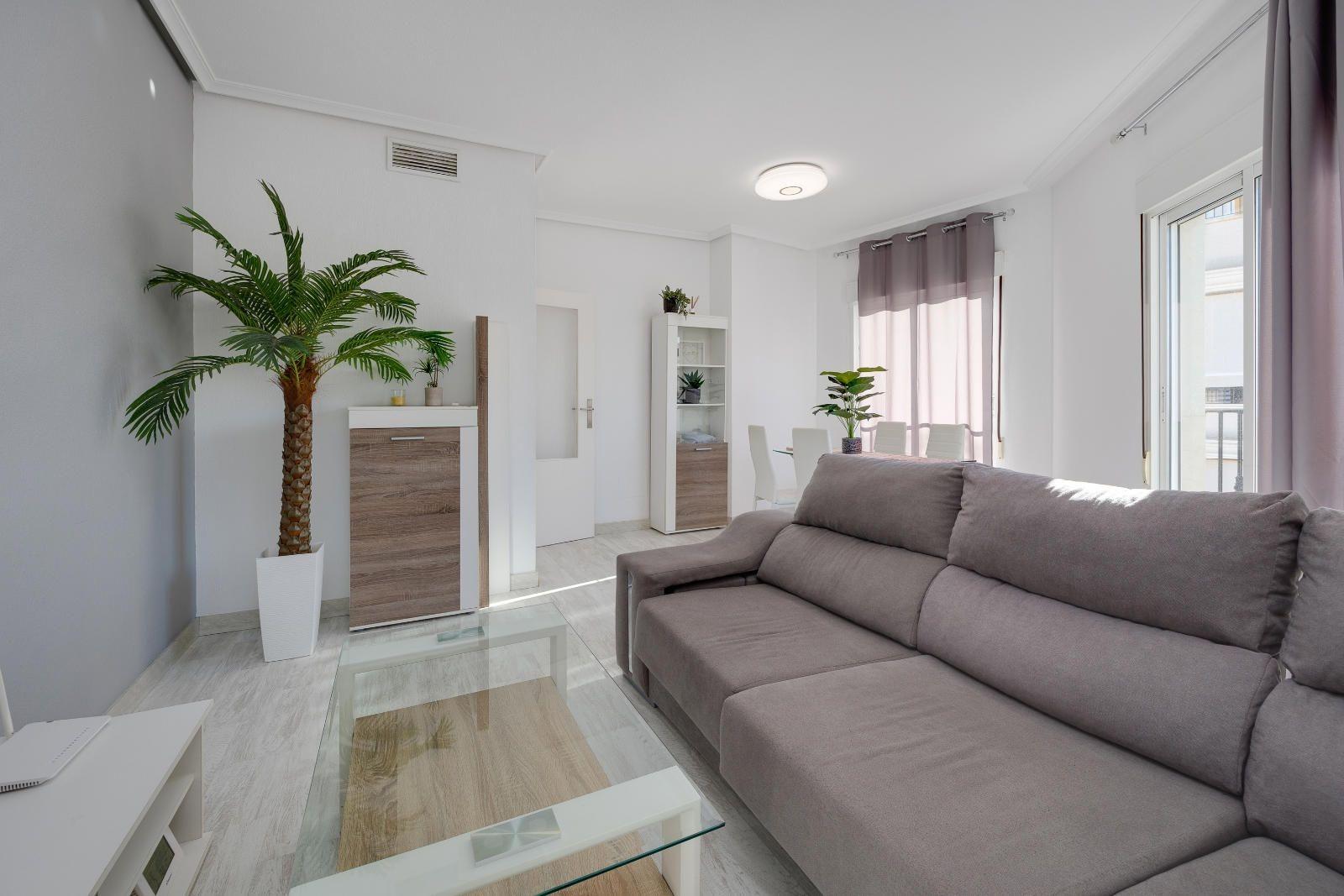 3 Bed, 2 Bath, ApartmentFor Sale, Almoradi, Alicante